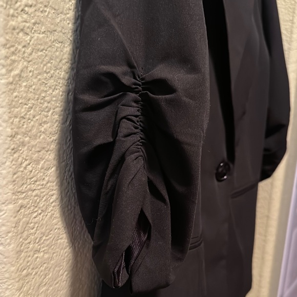 Maurices Boyfriend-Style Blazer - Black, Size 1x - Picture 3 of 4